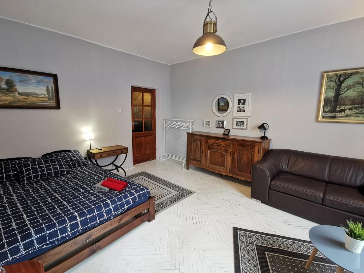 Kwatera prywatna Cozy In The Old Town *
